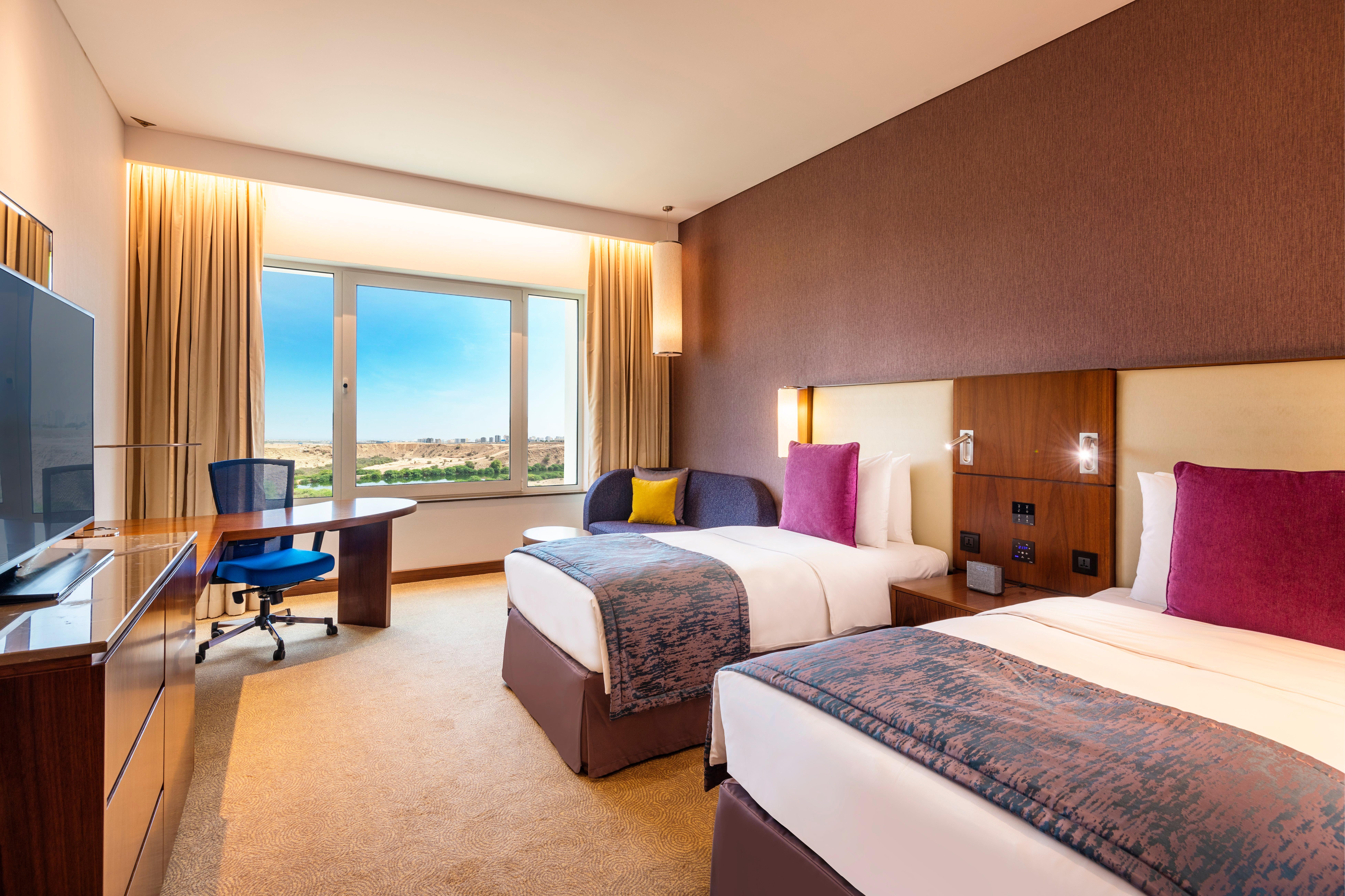 Crowne Plaza Muscat Ocec By Ihg Hotell Eksteriør bilde