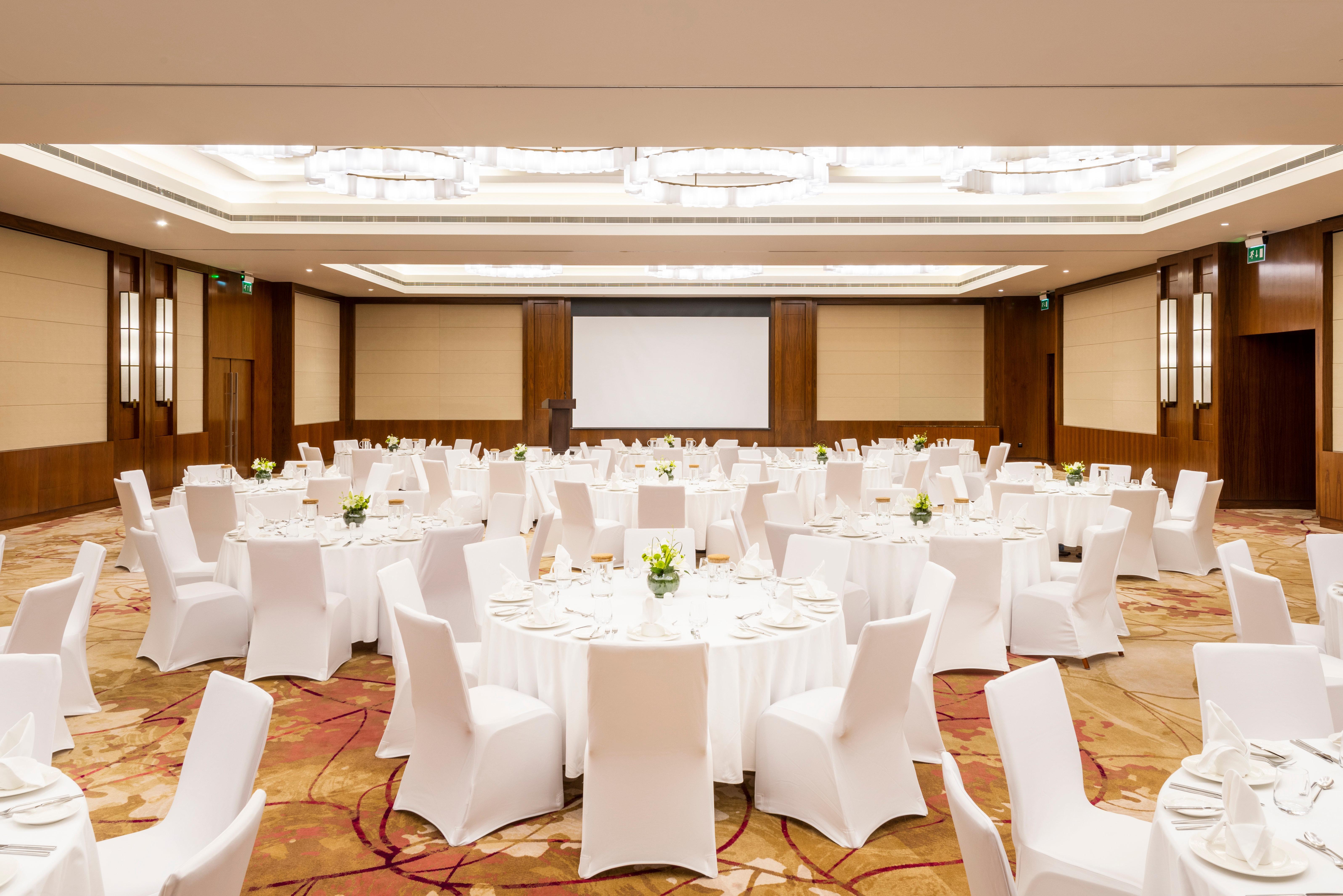 Crowne Plaza Muscat Ocec By Ihg Hotell Eksteriør bilde