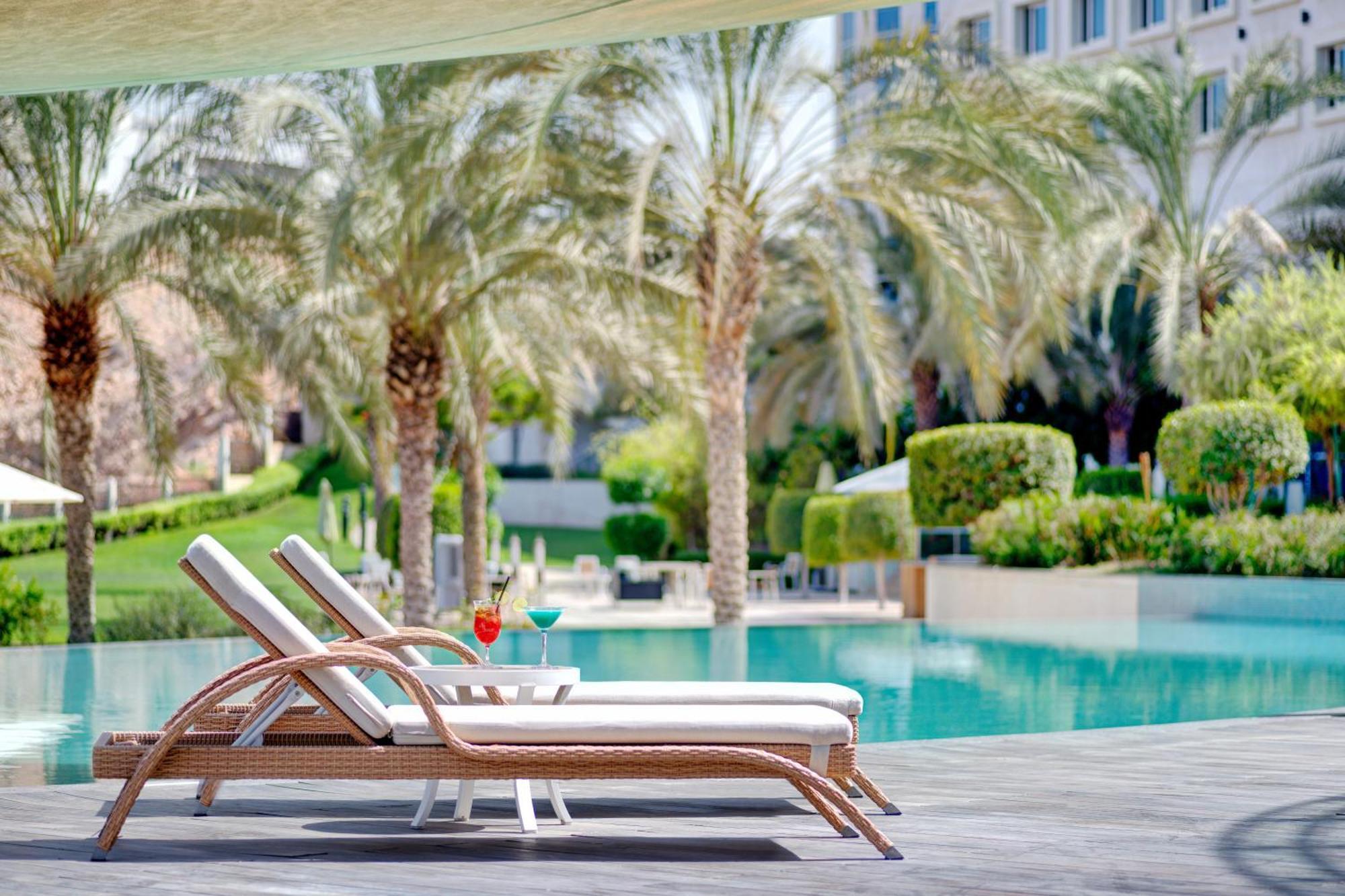 Crowne Plaza Muscat Ocec By Ihg Hotell Eksteriør bilde