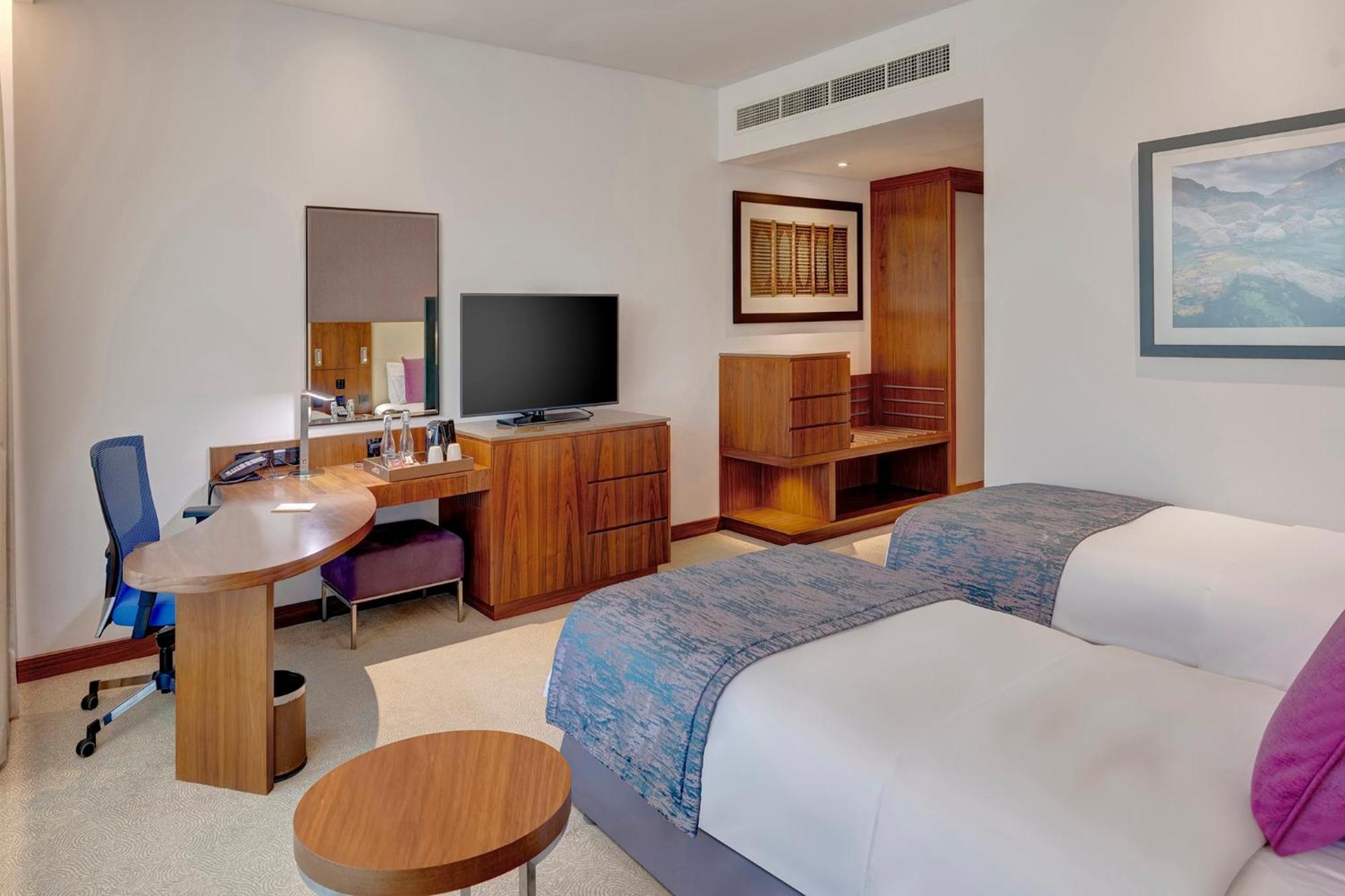 Crowne Plaza Muscat Ocec By Ihg Hotell Eksteriør bilde