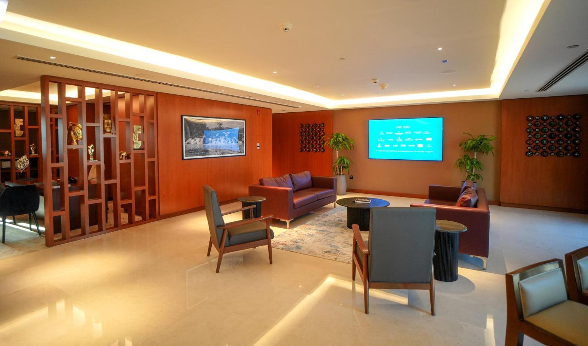 Crowne Plaza Muscat Ocec By Ihg Hotell Eksteriør bilde