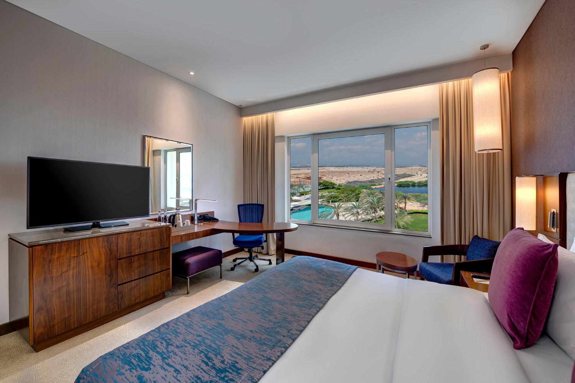 Crowne Plaza Muscat Ocec By Ihg Hotell Eksteriør bilde