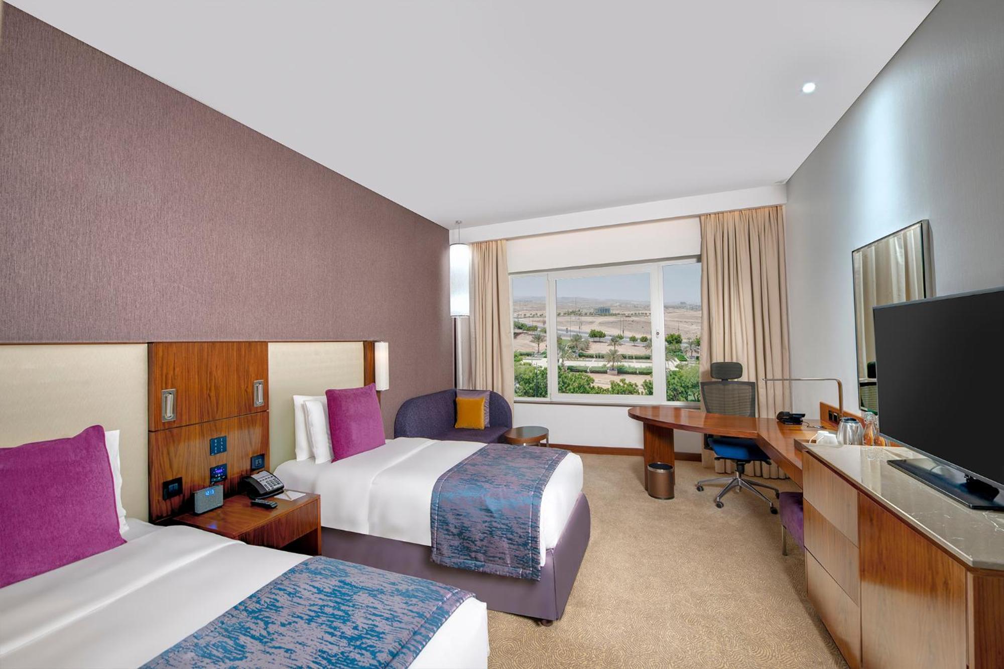 Crowne Plaza Muscat Ocec By Ihg Hotell Eksteriør bilde